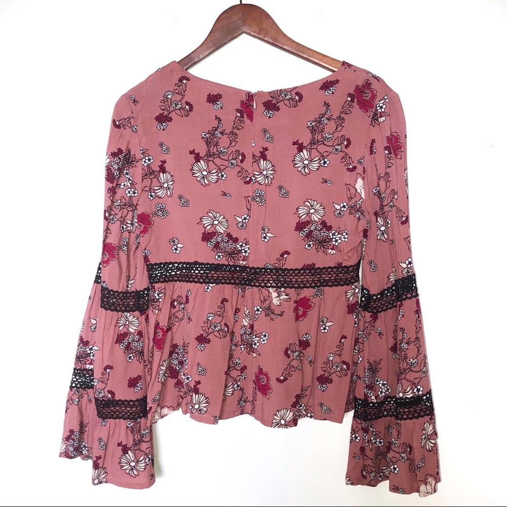 Minkpink Floral Crochet Bell Sleeve Cropped Blouse - Picture 4 of 7